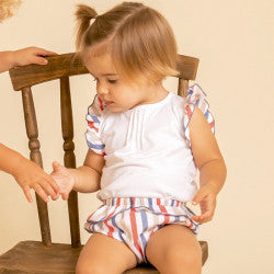 Girls t-shirt and knickers